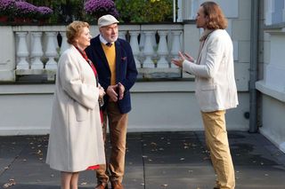 	Barwy szczęścia odc. 3162. Józefina Rawiczowa (Elżbieta Jarosik), Andrzej Zastoja-Modelski (Leon Charewicz), Trojan (Piotr Makarski)
