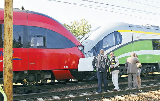 Czołowe zderzenie pociągów