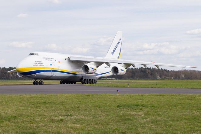 An-124-100 Rusłan