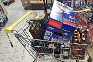 PIŁA: Para złodziei złapana na gorącym uczynku
