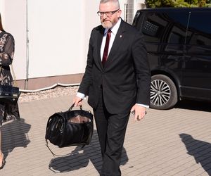 Pierwsi uczestnicy debaty Super Exprssu już na miejscu