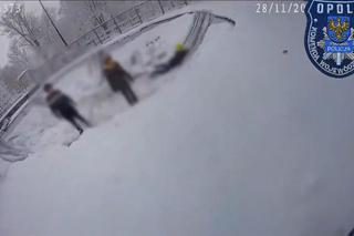 Nysa. Troje dzieci uwięzionych w niecce na skateparku. Groziło im zamarznięcie