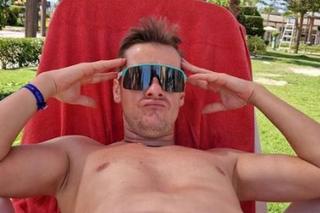 Marcin Mroczek (Piotrek w M jak miłość) na wakacjach w Omenie