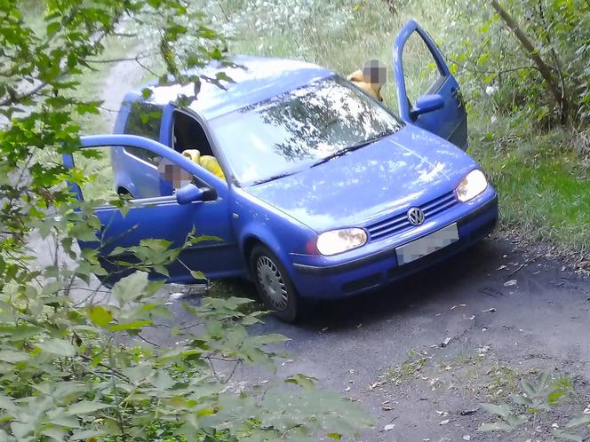 Zatrzymali swoje auta i pozbyli się śmierci! Wszystko pod okiem kamer [ZDJĘCIA]