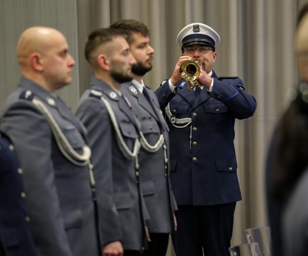 Z narażeniem życia ratowali innych. 81 policjantów odebrało medale 