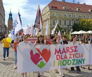 Ulicami Gniezna przeszedł Marsz dla Życia i Rodziny