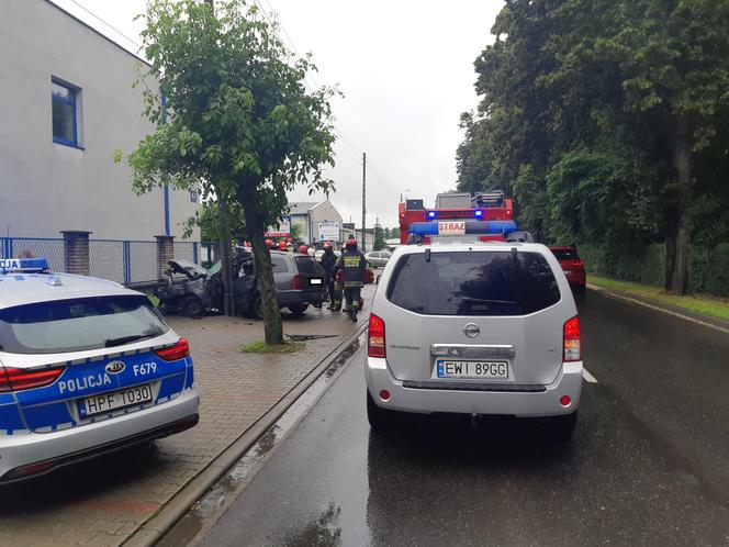 Wieluń: Śmierć 31-letniego kierowcy forda