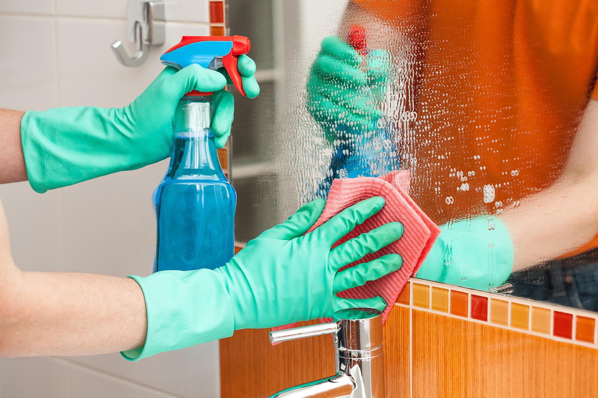 Технология мытья. Мытье зеркал. Мытье стекла. Средства для уборки ванной. Химическая очистка поверхностей.