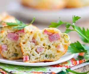 Wytrawne muffinki z serem i boczkiem- idealne na śniadanie i lunch