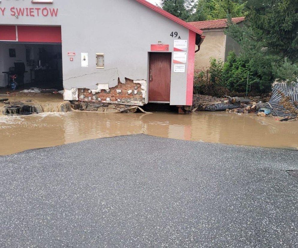 Strażacy ochotnicy z południa Opolszczyzny wciąż czekają na odbudowę remiz po ubiegłorocznej powodzi