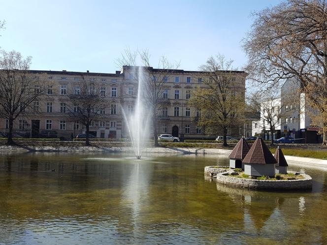 Kończy się czwarty etap rewitalizacji parku na Pl. Kościuszki w Lesznie