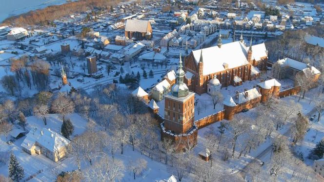 Niesamowite miasteczko nad Zalewem Wiślanym. Historia i magia w jednym miejscu