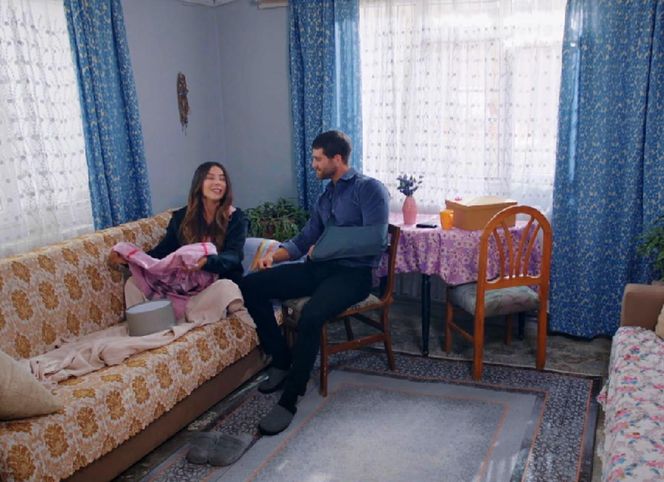 Miłość i nadzieja, odcinek 301. Zeynep, Cihan