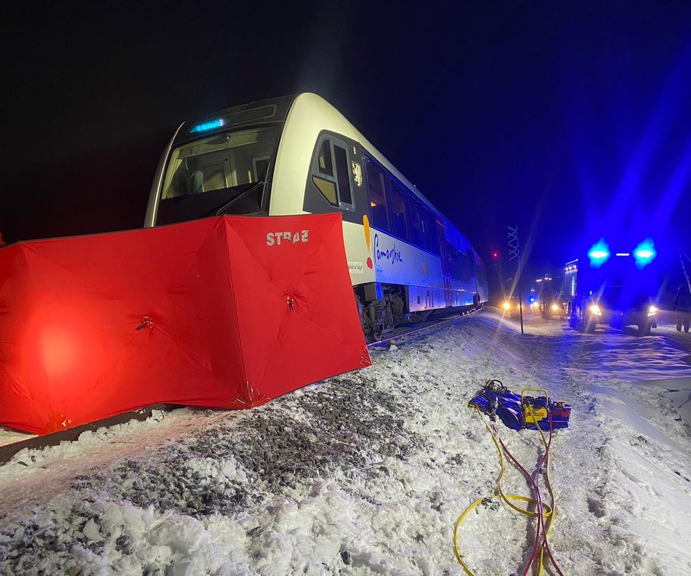 Śmiertelny wypadek na torach, czy morderstwo? Krew kobiety znaleźli w bagażniku