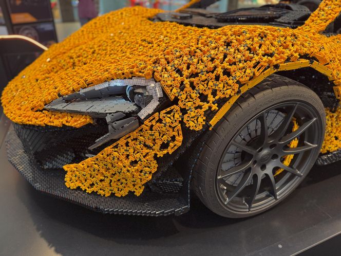 McLaren P1 z klocków Lego