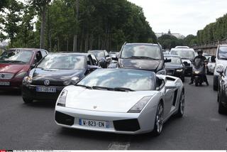 Kim Kardashian i Kanye West w Lamborghini Gallardo