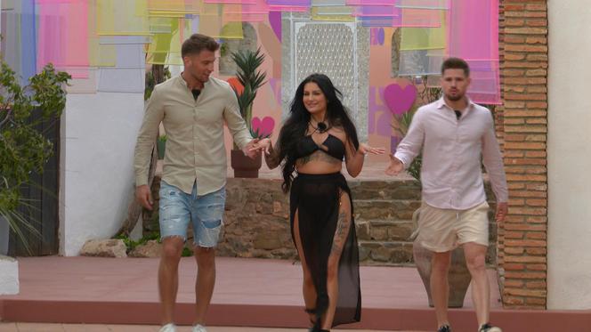 Love Island 9