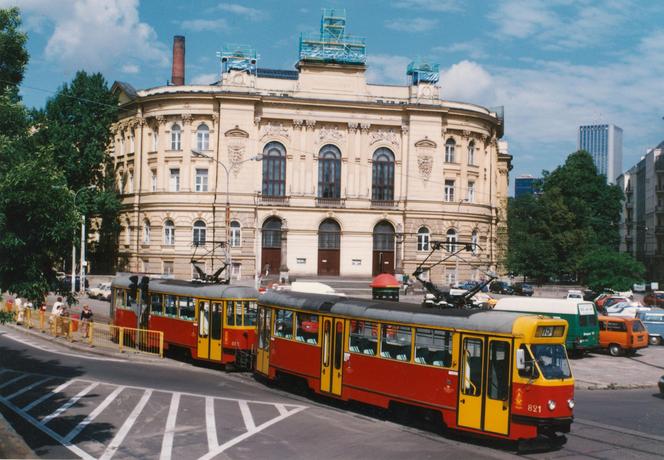 Noc Parówkożerców w Warszawie! Powrócą najbardziej warszawskie tramwaje