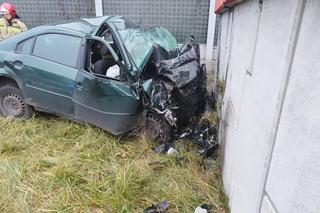 Wypadek w Skarżysku-Kamiennej. Nie żyje kierowca Forda