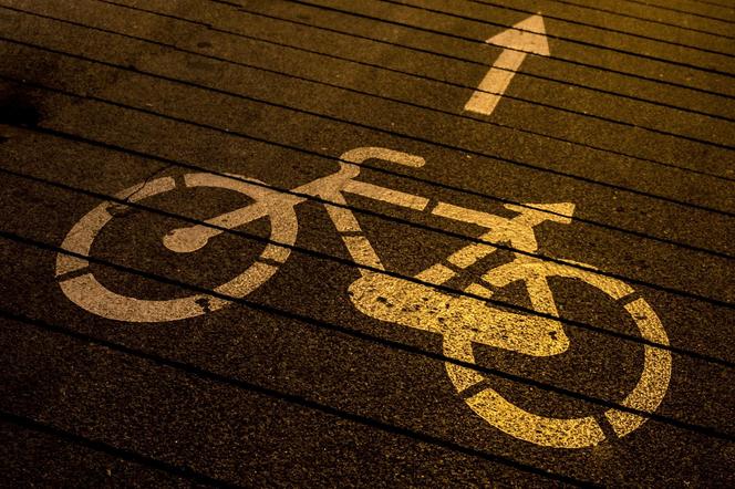 Lubelskie: Tragiczny wypadek w Zakrzówku. 22-latek potrącił jadące na rowerach dziewczynki 