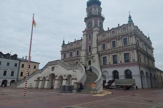 Renowacja  schodów budynku Ratusza