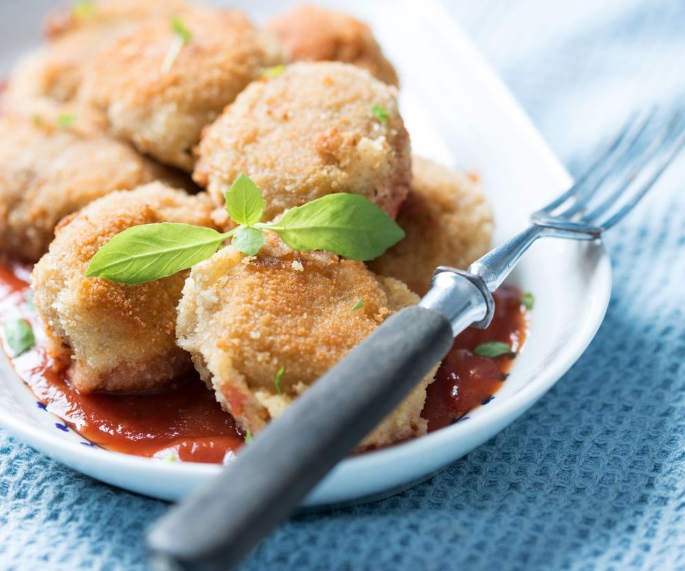 Pieczarki w serowym cieście. Łatwa i szybka przekąska na ostatnią chwilę