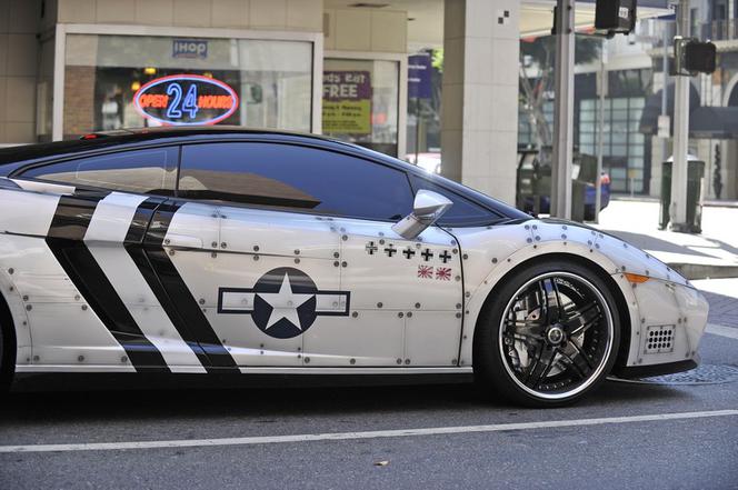 Chris Brown w Lamborggini Gallardo