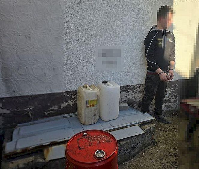 Kradli paliwo z ciężarówek i odsprzedawali. Młodzi włamywacze i paser zatrzymani przez policjantów z Góry