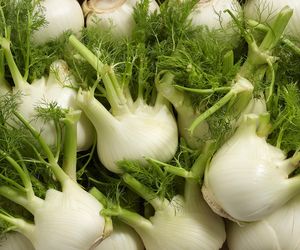 Leczy bóle brzucha i wzdęcia. To warzywo ma unikalny smak i wiele atutów zdrowotnych