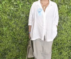 Weronika Rosati z rodzicami na Derbach w Warszawie. Na czerwonym dywanie pojawił się tłum gwiazd!