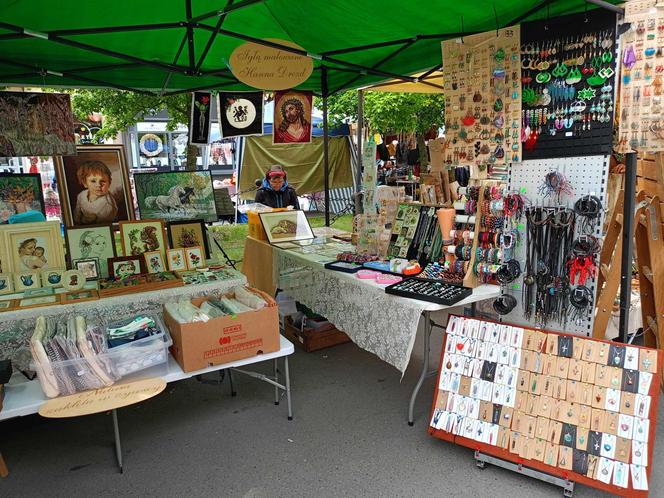 Stoiska wystawców podczas Jarmarku św. Stanisława można odwiedzać w godz. 10.00-18.00 w dn. 10 i 11 maja