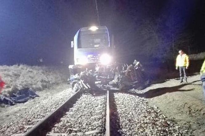 Tragedia na przejeździe w w miejscowości Ciebłowice Duże