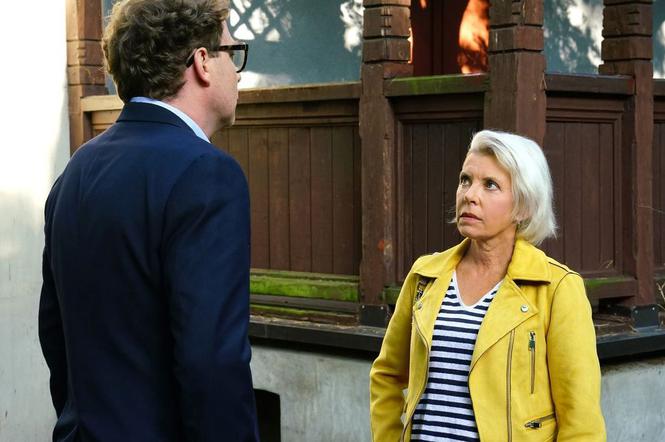 Barwy szczęścia odc. 1800. Marek (Marcin Perchuć), Krystyna (Hanna Bieluszko)