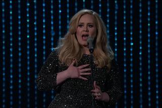 Adele w Mannequin Challenge! Zastygła jako postać z westernu! [VIDEO]