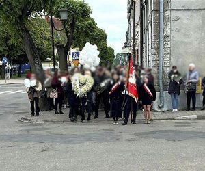 Tłumy na pogrzebie tragicznie zmarłej Mai. Kościół w Działdowie wypełniony po brzegi