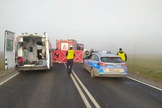 Tragiczny wypadek na drodze krajowej koło Opoczna. Zderzenie we mgle. Jedna osoba zginęła