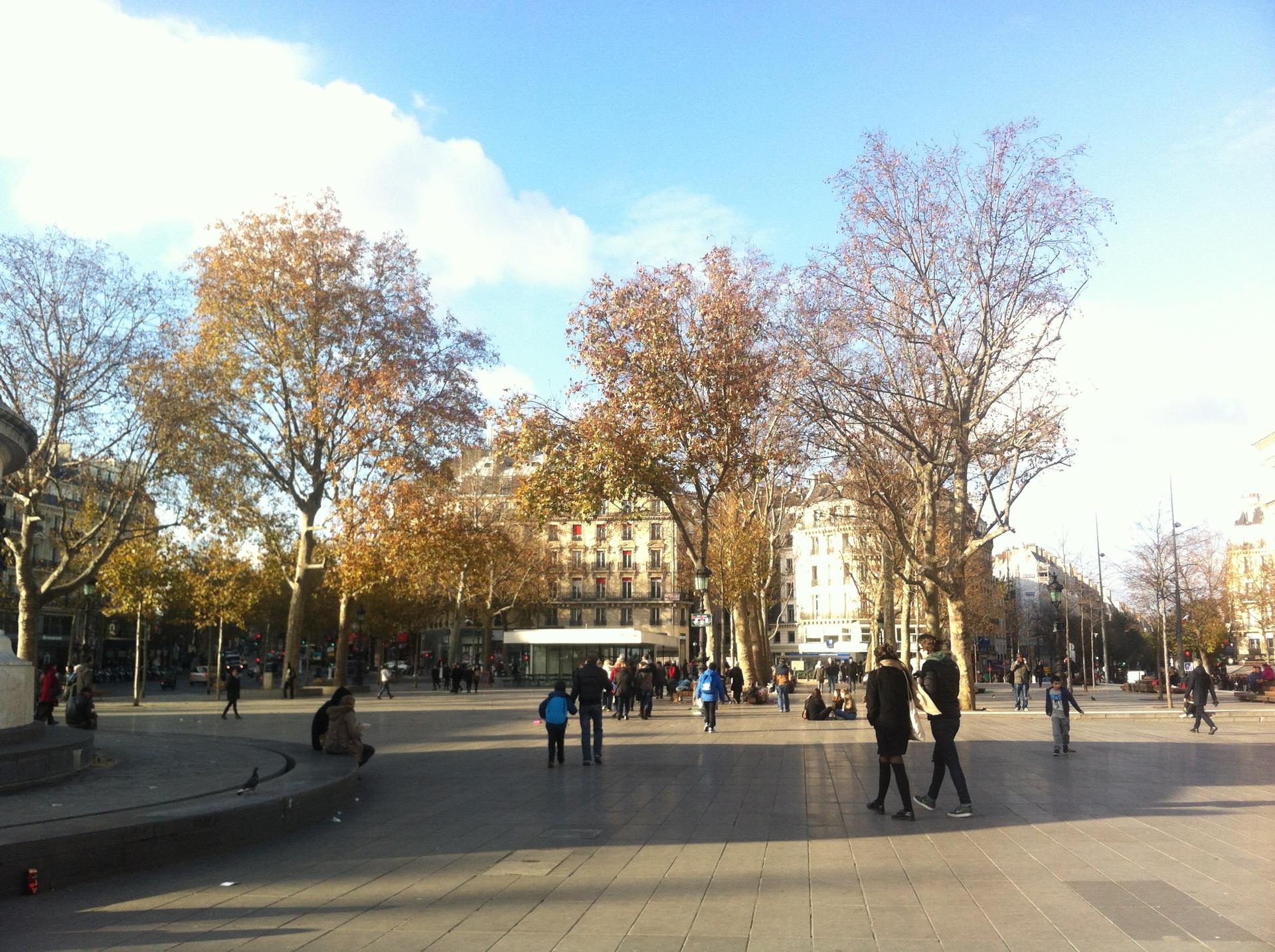 Korespondencja z Paryża, część II: Forum des Halles i Place de la République