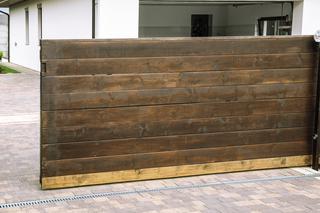 odwodnienie przed bramą