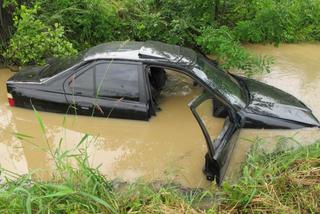 Nieudana ucieczka przed policją skończyła się w rowie