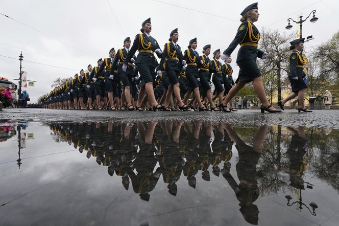 Zełenski i rosyjska armia przy granicy z Ukrainą 