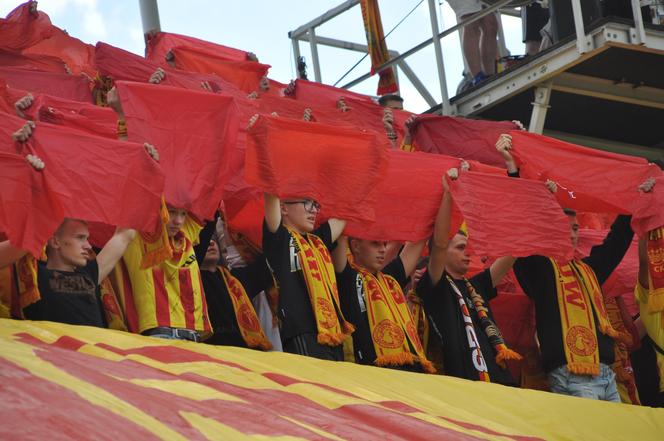 Korona Kielce - Ruch Chorzów. Zdjęcia kibiców na Suzuki Arenie