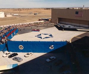 Pierwsza lubliczna prezentacja B-2 Spirit w 1988 roku