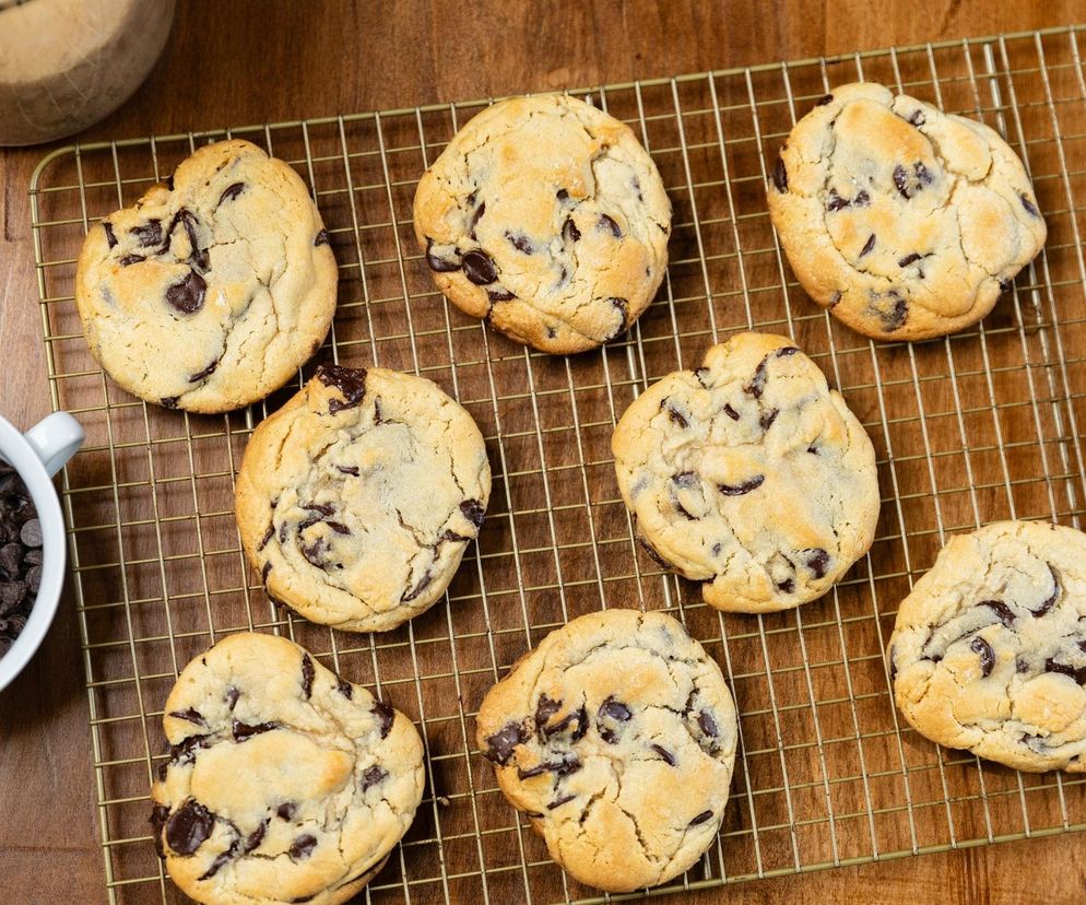 Te ciasteczka ekspresowo podbiły internet. 5 składników i 10 minut wystarczy