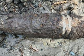 Niewybuch z II wojny światowej znaleziony pod Lwówkiem Śląskim. Policja apeluje o ostrożność!