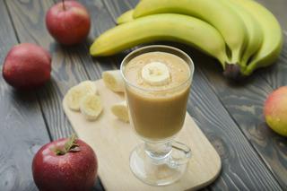 Koktajl mleczno-bananowy: przepis na pyszny zimowy deser