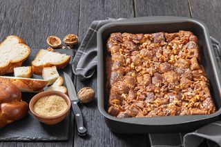 Na weekendowe śniadanie wybieram tę zapiekankę. Zapach unosi się w całym domu