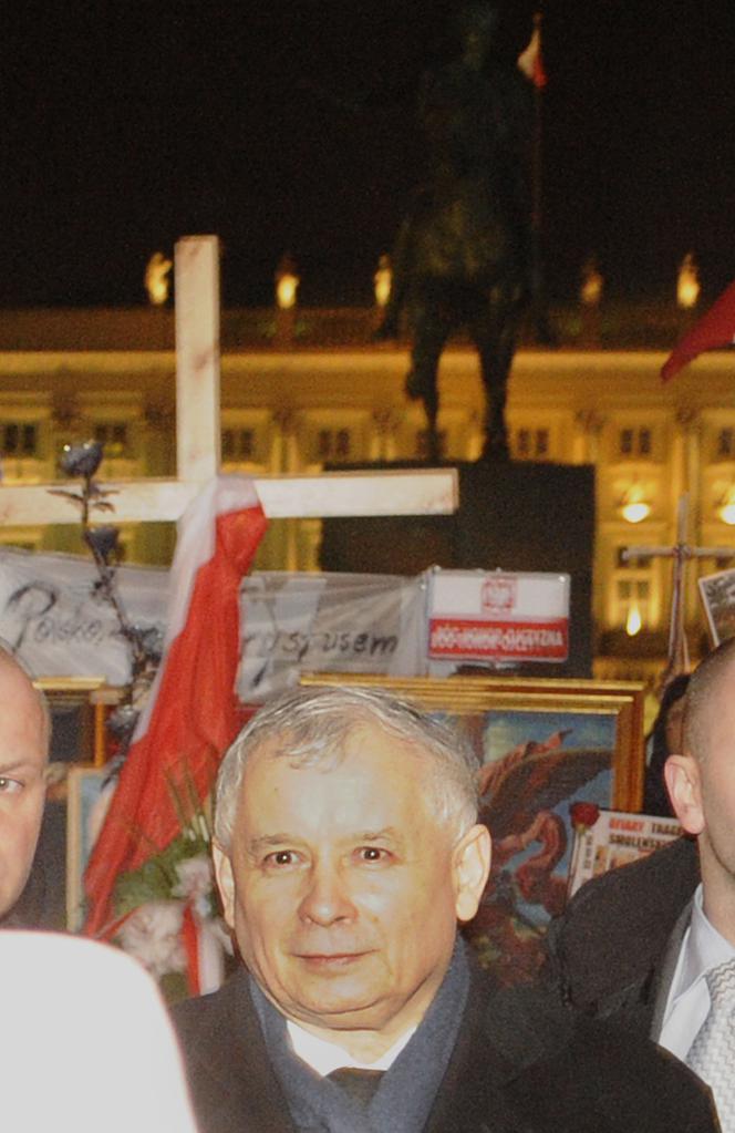 Jarosław Kaczyński przed Pałacem Prezydenckim "Marsz Pamięci"