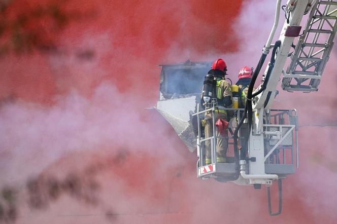 Służby ostrzegają! Alarmowy poziom amoniaku w związku z pożarem w Krośnie