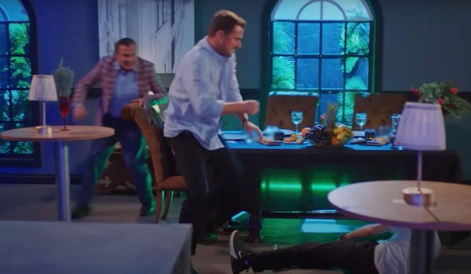 Alper sprzeda Silę do nielegalnego klubu! Odurzoną dziewczynę znajdzie Kuzey i dojdzie do awantury, a Sila... zniknie.