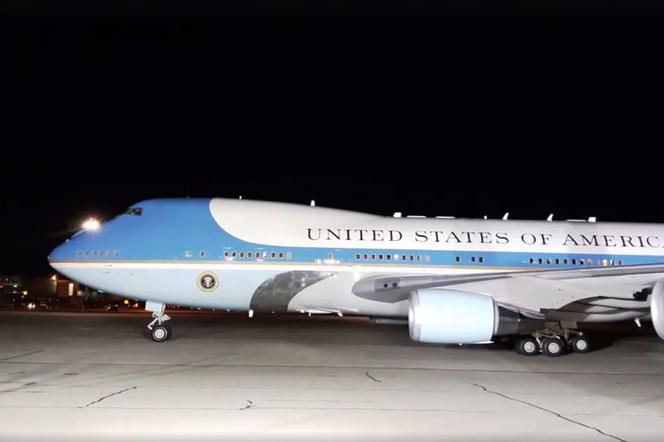 Samolot Obamy wylądował